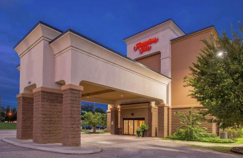Jackson Hotel | Hampton Inn Jackson-College Avenue