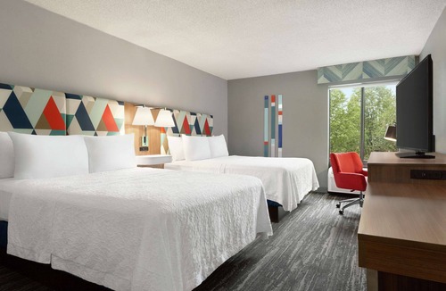 Blue Springs Hotel | Hampton Inn Kansas City/Blue Springs