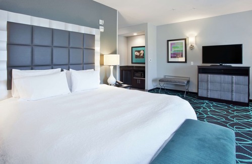 Kearney Hotel | Hampton Inn Kearney