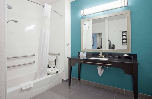 Kearney Hotel | Hampton Inn Kearney