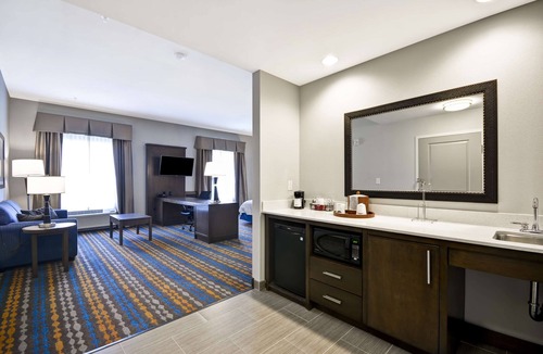 Kenedy Hotel | Hampton Inn Kenedy