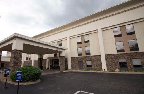 Kent Hotel | Hampton Inn Kent/Akron Area