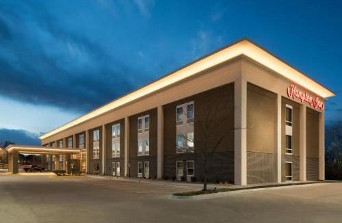 Deerfield Hotel | Hampton Inn Lawrence