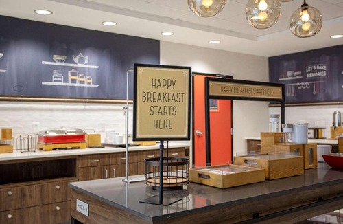 Parkers Crossroads Hotel | Hampton Inn Lexington, Tn