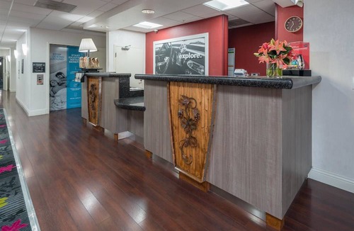 Livermore Hotel | Hampton Inn Livermore