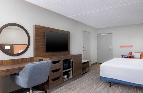 Fairgrounds Hotel | Hampton Inn Louisville-Airport