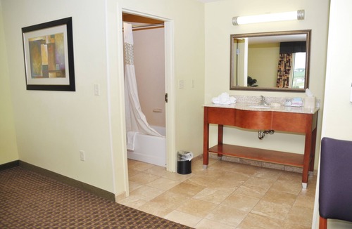 Macomb Hotel | Hampton Inn Macomb