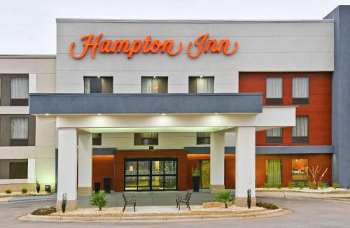 Madison Hotel | Hampton Inn Madison