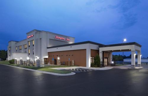 Magnolia Hotel | Hampton Inn Magnolia