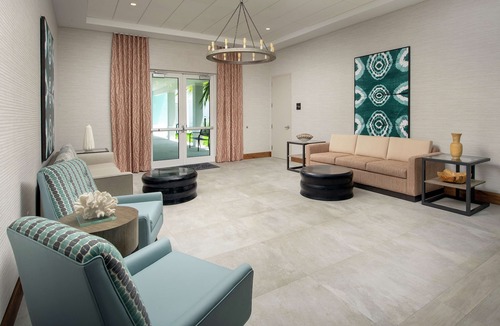 Marathon Hotel | Hampton Inn Marathon - Florida Keys