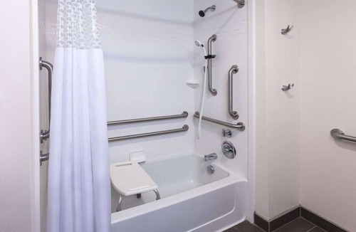 Marion Hotel | Hampton Inn Marion