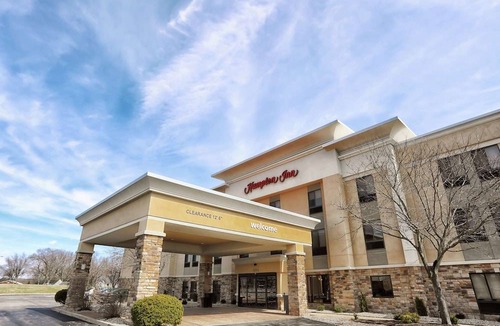 Marion Hotel | Hampton Inn Marion