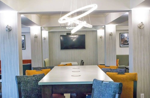 Marion Hotel | Hampton Inn Marion