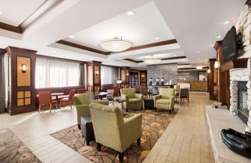 McHenry Hotel | Hampton Inn McHenry