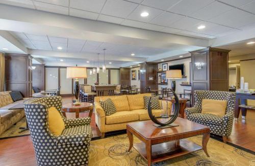 Meadville Hotel | Hampton Inn Meadville