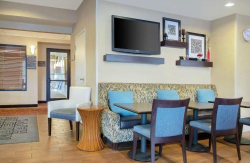 Merrillville Hotel | Hampton Inn Merrillville