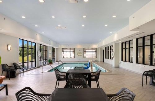 Milford Hotel | Hampton Inn Milford