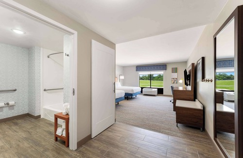 Milford Hotel | Hampton Inn Milford