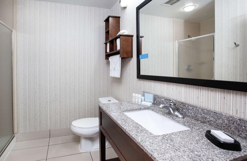 Frenchtown Township Hotel | Hampton Inn Monroe