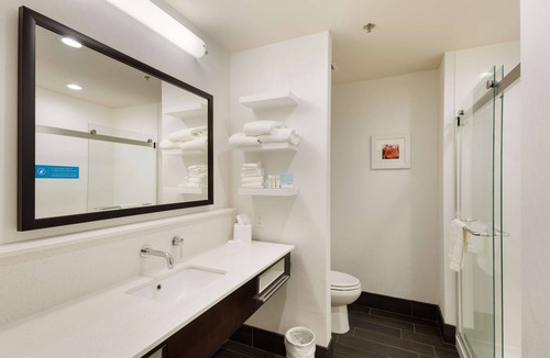 Morristown Hotel | Hampton Inn Morristown, I-81