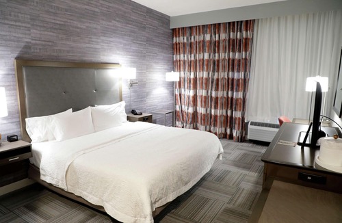 Muskogee Hotel | Hampton Inn Muskogee