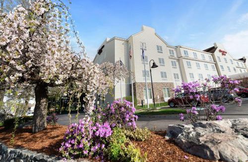 Nashua Hotel | Hampton Inn Nashua