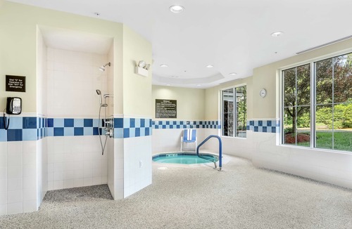 Nashua Hotel | Hampton Inn Nashua