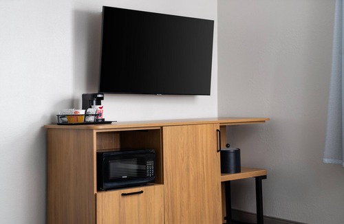 Neptune City Hotel | Hampton Inn Neptune/Wall