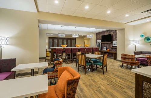 Newport Hotel | Hampton Inn Newport