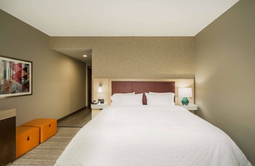 Newport Hotel | Hampton Inn Newport