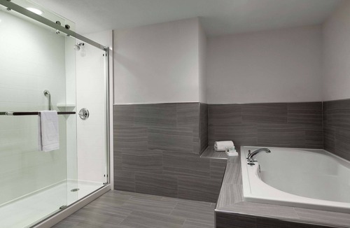 Midwest City Hotel | Hampton Inn Oklahoma City-I-40 E. (Tinker Air Force Base)