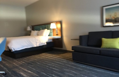 Wickatunk Hotel | Hampton Inn Old Bridge