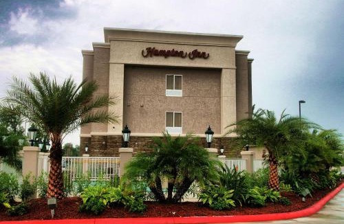 Orange Hotel | Hampton Inn Orange