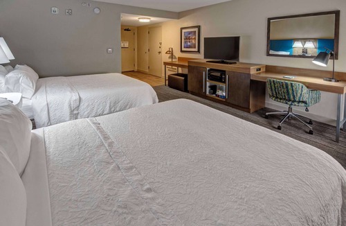 Davenport Hotel | Hampton Inn Orlando-Maingate South