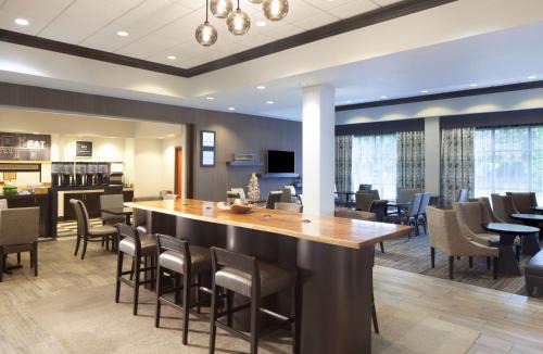 Cedar Knolls Hotel | Hampton Inn Parsippany