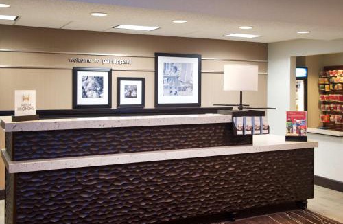 Cedar Knolls Hotel | Hampton Inn Parsippany