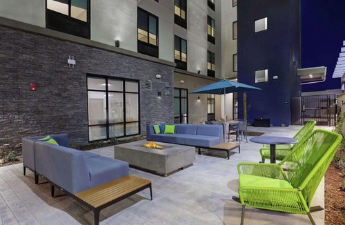 Patterson Hotel | Hampton Inn Patterson, Ca