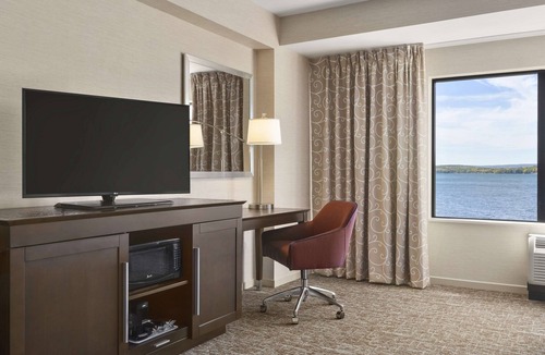 Penn Yan Hotel | Hampton Inn Penn Yan