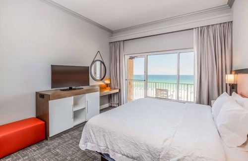 Plaza Primera Hotel | Hampton Inn Pensacola Beach