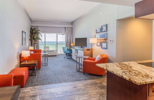 Plaza Primera Hotel | Hampton Inn Pensacola Beach