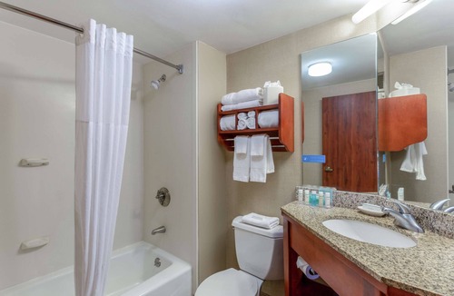 East Peoria Hotel | Hampton Inn Peoria-East At The River Boat Crossing