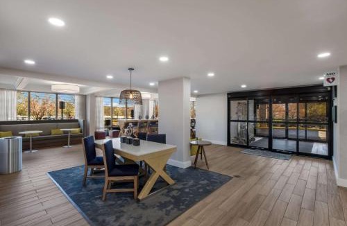 Willow Grove Hotel | Hampton Inn Philadelphia/Willow Grove