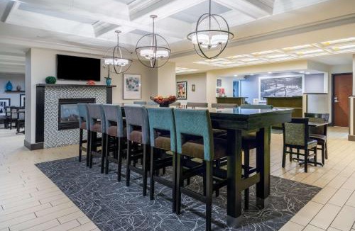 Plymouth Meeting Hotel | Hampton Inn Plymouth Meeting