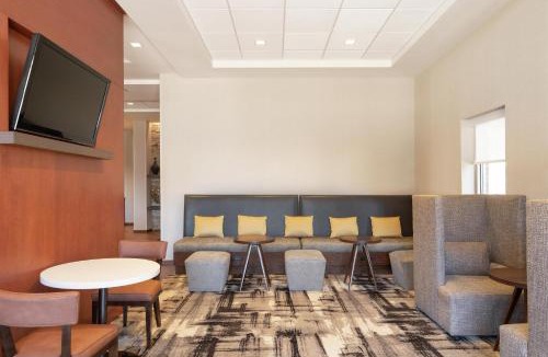 East Bayside Hotel | Hampton Inn Portland Downtown Waterfront