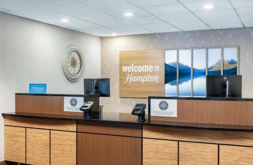 Wilkes East Hotel | Hampton Inn Portland East