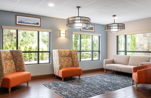 Wilkes East Hotel | Hampton Inn Portland East