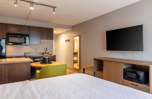 Portsmouth Hotel | Hampton Inn Portsmouth Central