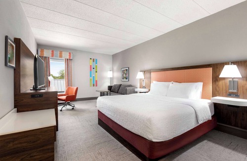 Milford Hotel | Hampton Inn Quakertown