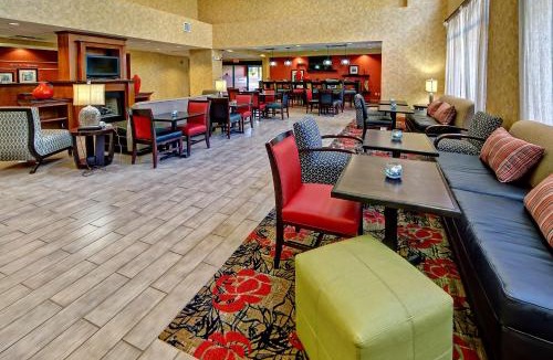 Quincy Hotel | Hampton Inn Quincy