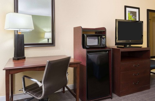 Cary Hotel | Hampton Inn Raleigh/Cary